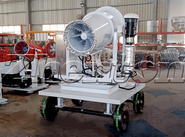How to operate the mobile fog cannon used for site demolition and dust control?